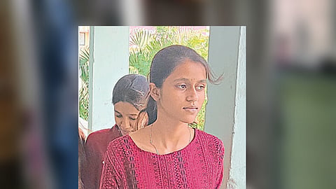  कोमल रामराव माने 