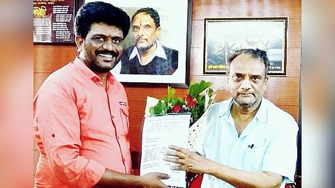  Writer Shripal Sabnis elected President of 29th All India Navodit Marathi Sahitya Sammelan