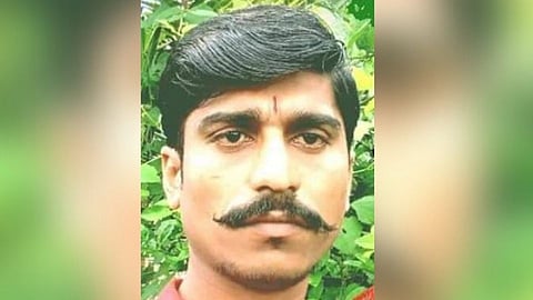 body of  youth from Jambagi was found at side of the road 