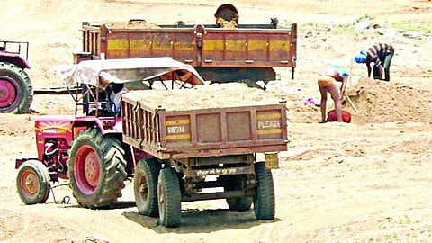 sand transportation in jalgaon
