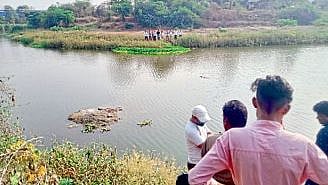 Nagpur Gumgaon Woman dead body found in Venna River