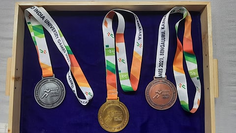 runners from nashik won medals in khelo India University Games