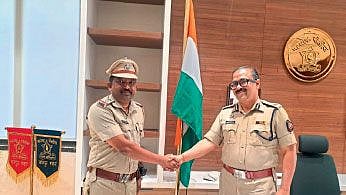 Nagpur Koyalwar Police Concept missing persons Find on app 