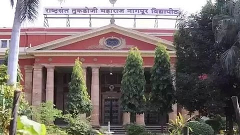 Nagpur univercity