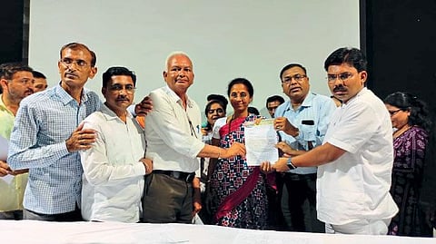 Supriya Sule demand early completion of Tapi project Padalsare dam  under PM Krishi Sinchan Yojana