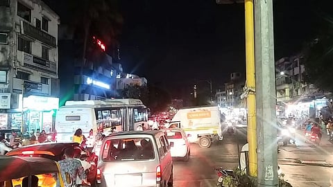  Traffic signals