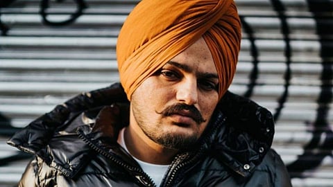 friend gangster Deepak Kumar Tinu accused murder of Punjabi singer Sidhu Moosewala Punjab Police Mumbai airport 