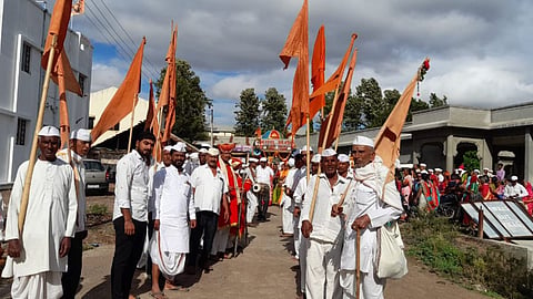 श्री रेडा समाधी मंदिर ते पंढरपूर आषाढी पायी वारीसाठी पालखी सोहळा प्रस्थान होताणा.