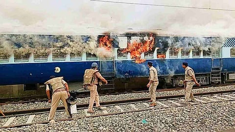 Agneepath Scheme Violence