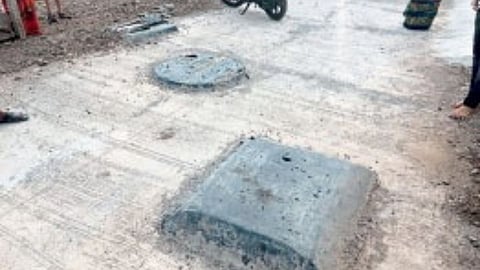 chamber in  middle of road