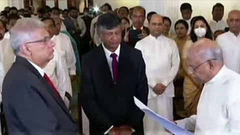 Dinesh Gunawardena 