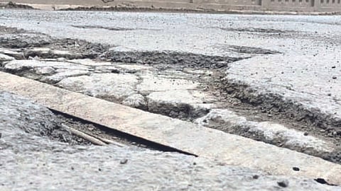 Bridge over Katepurna river is dangerous akola