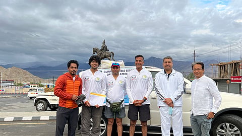 Additional Director General of Police of Ladakh S. S. Launching the Guinness Book of Records campaign in the presence of Khandare and scientist Sonam Wangchuck, Dr. Mahendra Mahajan.
