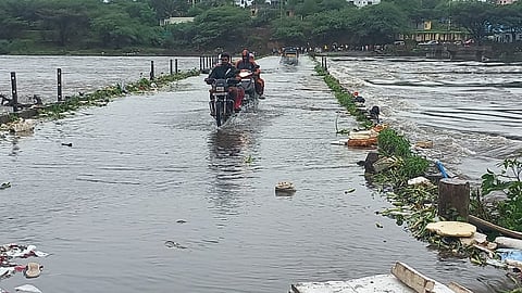 Manjari Budruk River Bridge in under water