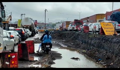 Traffic jam on nashik mumbai highway 