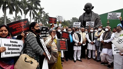 Opposition_Protests_Parliment