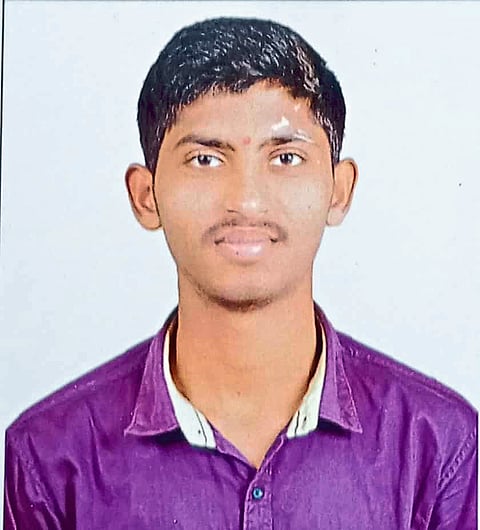 बहिणीची वेडी माया; दैव बलवत्तर म्हणून वाचले दर्शनचे प्राण! 