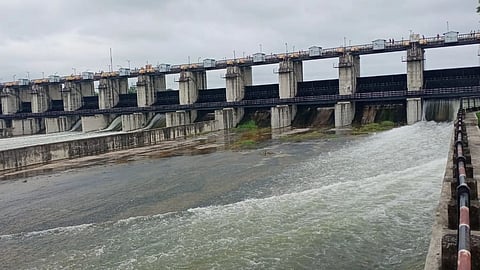 Nanded Panganga Project Isapur Dam Water