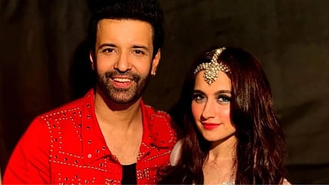 Aamir ali sanjeeda sheikh got divorced not allowed to meet daughter ayra