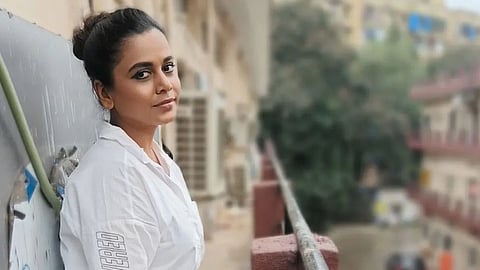 actress hemangi kavi answered to trollers    