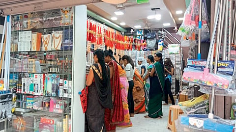 inflation affect raksha bandhan 15 to 20 percent increase in Rakhi rates 