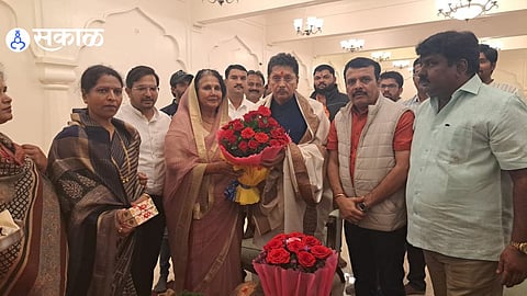 Deepak Kesarkar Kalpanaraje Bhosale