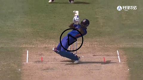 suryakumar yadav hit against alzarri joseph 
