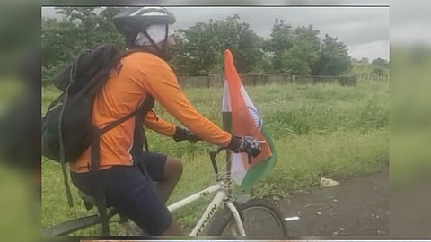 Independence Day 2022 Unique patriotism of Kalyan youth by covering distance of 75 km bicycle mumbai