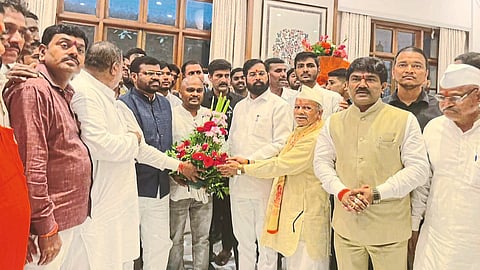 Leaders from different parties of Igatpuri entering the group of Chief Minister Eknath Shinde