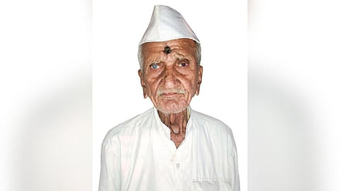 94-year-old grandfather's struggle for four years prove alive revenue system