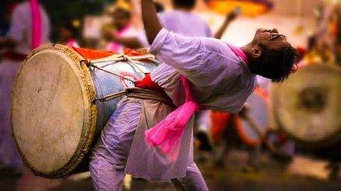 Dhol Vadak 