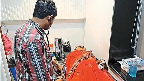 While examining the patients who were poisoned by Bhargri, Dr. Tushar Bhagwat at Andarsul 