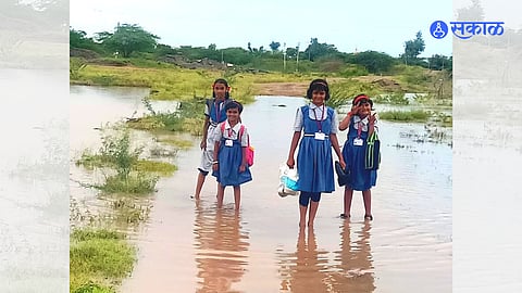 students travelled thorugh water to go to school