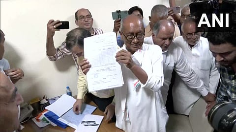 Congress President Election :  अध्यक्षपदाच्या शर्यतीत आता दिग्विजय सिंह; उद्या उमेदवारी दाखल करणार!