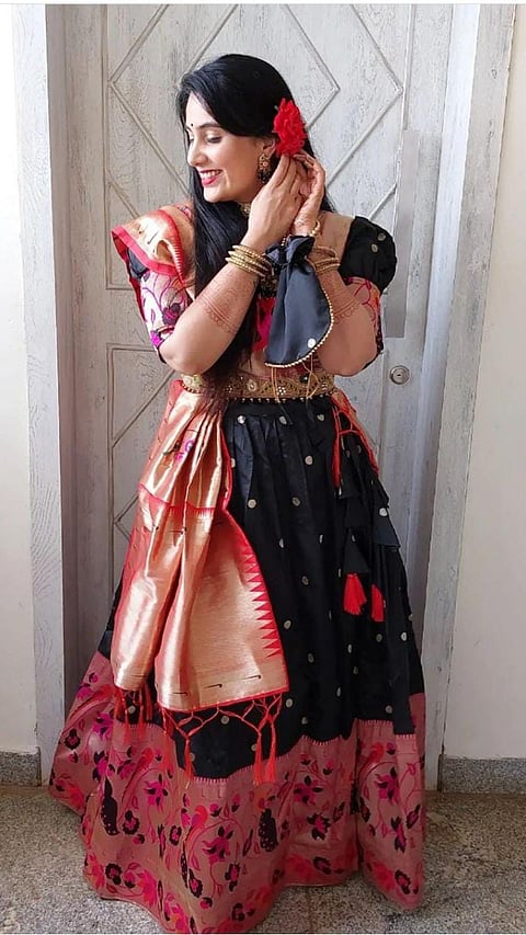 Navratri Fashion : यंदा नवरात्रीच्या गरब्यात गाजणार मराठी पैठणीचा स्वॅग ; पहाच या अभिनेत्रींचा क्लासी लुक 