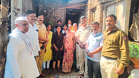 Police Inspector Bhagwan Mathure, Nitin Khandangle, Police Patil, Sunil Wagh etc. went to the house of Archana More, a widow, and celebrated the marriage ceremony.