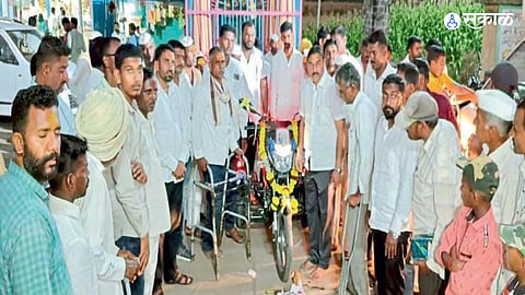 disabled Distribution Desai Yuva Manch Dhuldev 