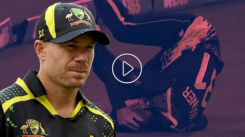 David Warner Suffer With Head Injury 