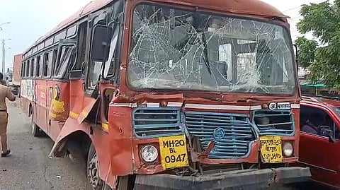 Damage ST Bus.