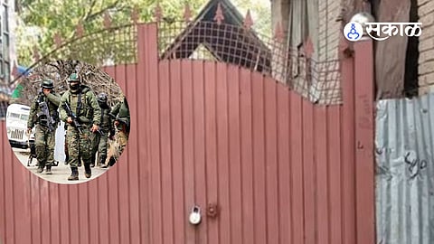 Target Killing : टार्गेट किलिंगच्या भीतीने काश्मिरी पंडितांनी सोडलं गांव 