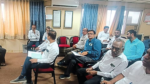 Leader of the Opposition Sunil Mahajan Amrit taking information from the officials about stage number one.