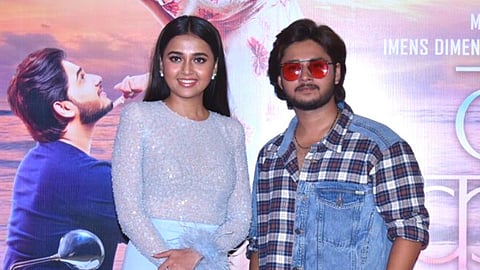 man kasturi re marathi movie trailer  launched tejasswi prakash abhinay berde