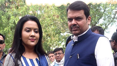 amruta fadnavis devendra fadnavis style dialogue mi punha yein in  in ahmednagar with  
