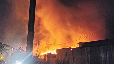 A fire broke out at a ballast warehouse in Najmabad area.