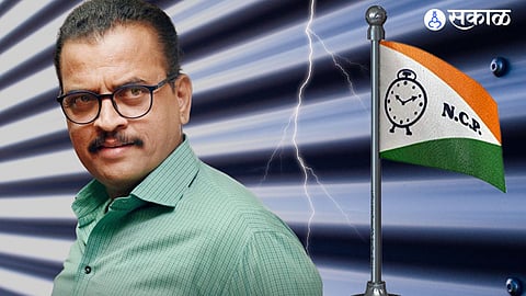 Sharad Ponkshe criticize ncp party and jitendra awhad for stopping har har mahadev movie screening  