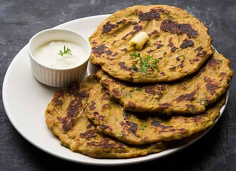 Dudhi Thalipeeth Recipe 