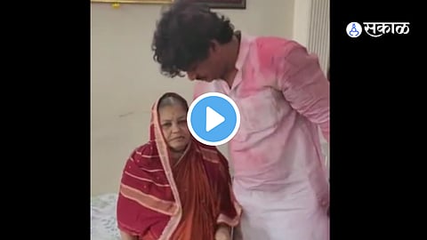 Dhananjay Munde video with mother after NCP won 81 Gram Panchayat seat in parli constituency election result  