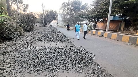 Jalgaon: Piles of gravel lying on the road from Dudh Federation to Railway Station