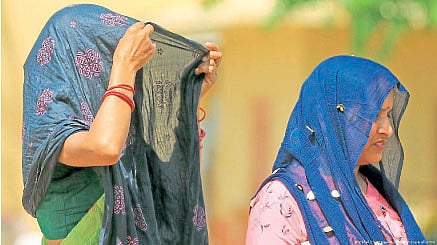 Rising heat Indians lives in danger World Bank report 2065 heat waves will increase 25 times