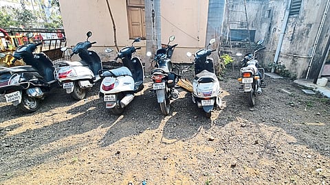 Dhule: Vehicles seized by police during investigation